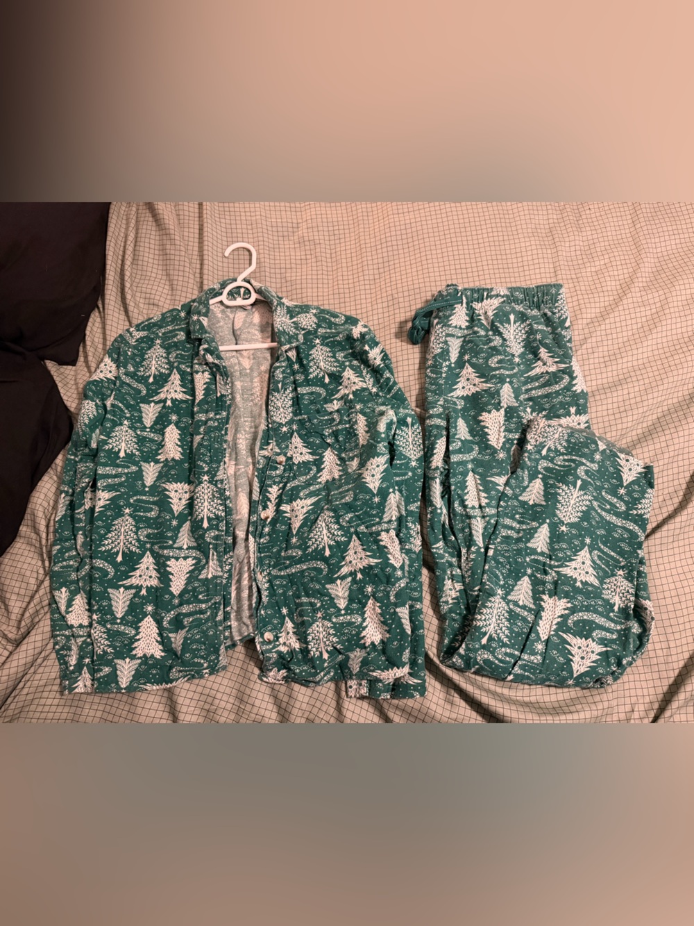 Old Navy Green Holiday Tree Print Pajama Set